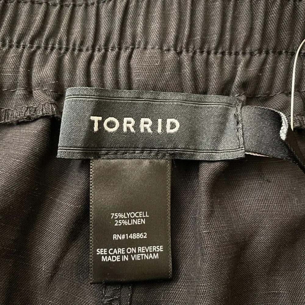 Torrid Studio linen shorts size 22 Black NWOT Linen lyocell blend cruise vacatio